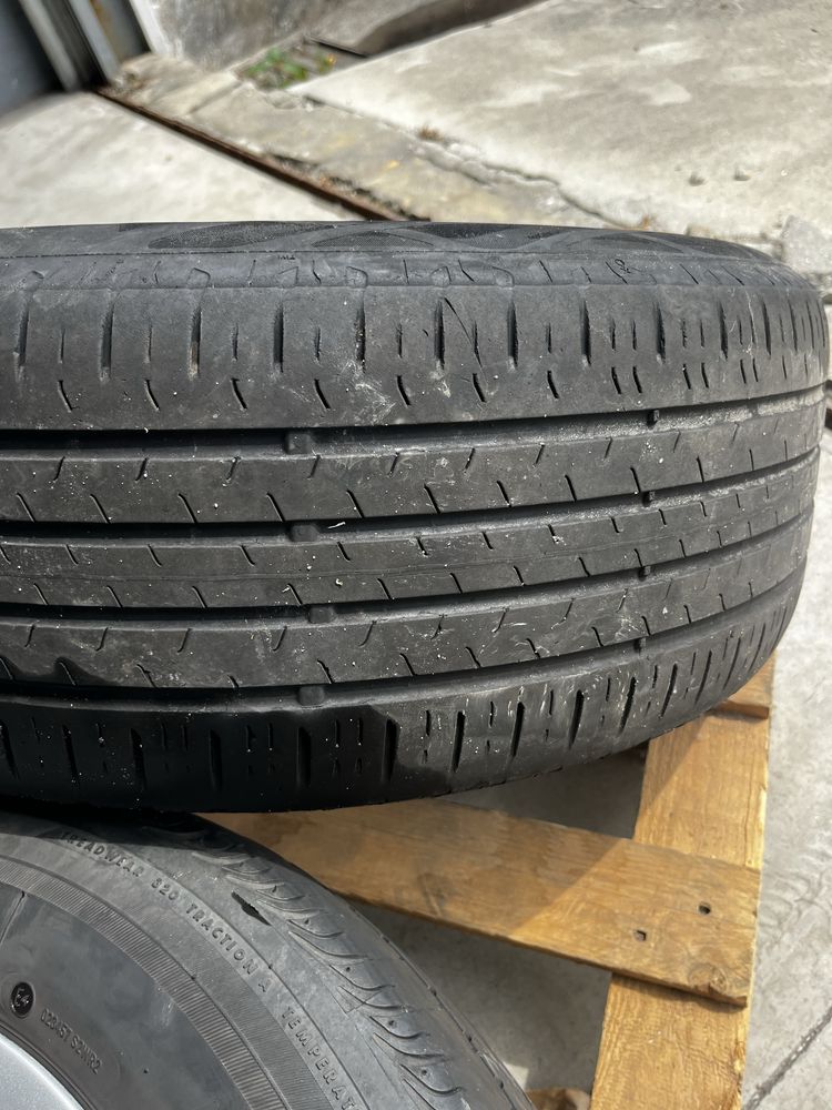 Jantes Originais Audi 16 com pneus.