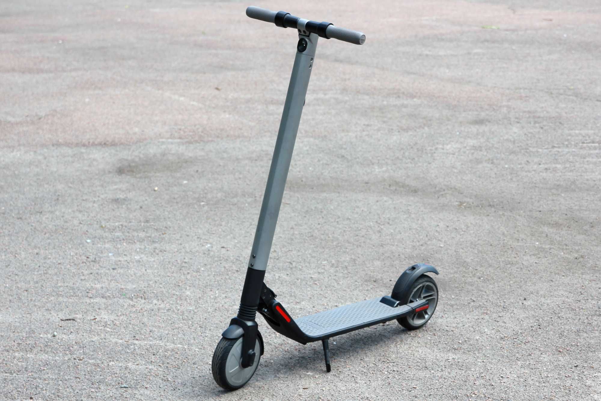 Электросамокат Segway Ninebot KickScooter ES2