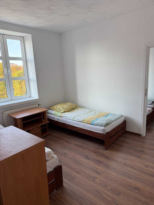 Noclegi pracownicze 20 zł netto za dobe . Możliwość dowozu.