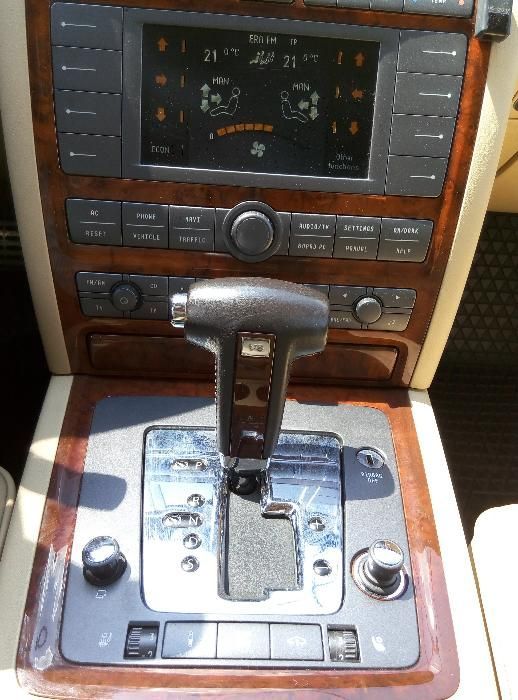 Volkswagen Phaeton VR6  3,2 АКПП ГБО/бензин