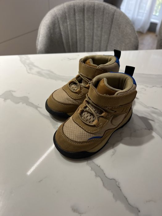 Черевики дитячі ZARA 23 розмір. Ідеальний стан. Кросівки дитячі