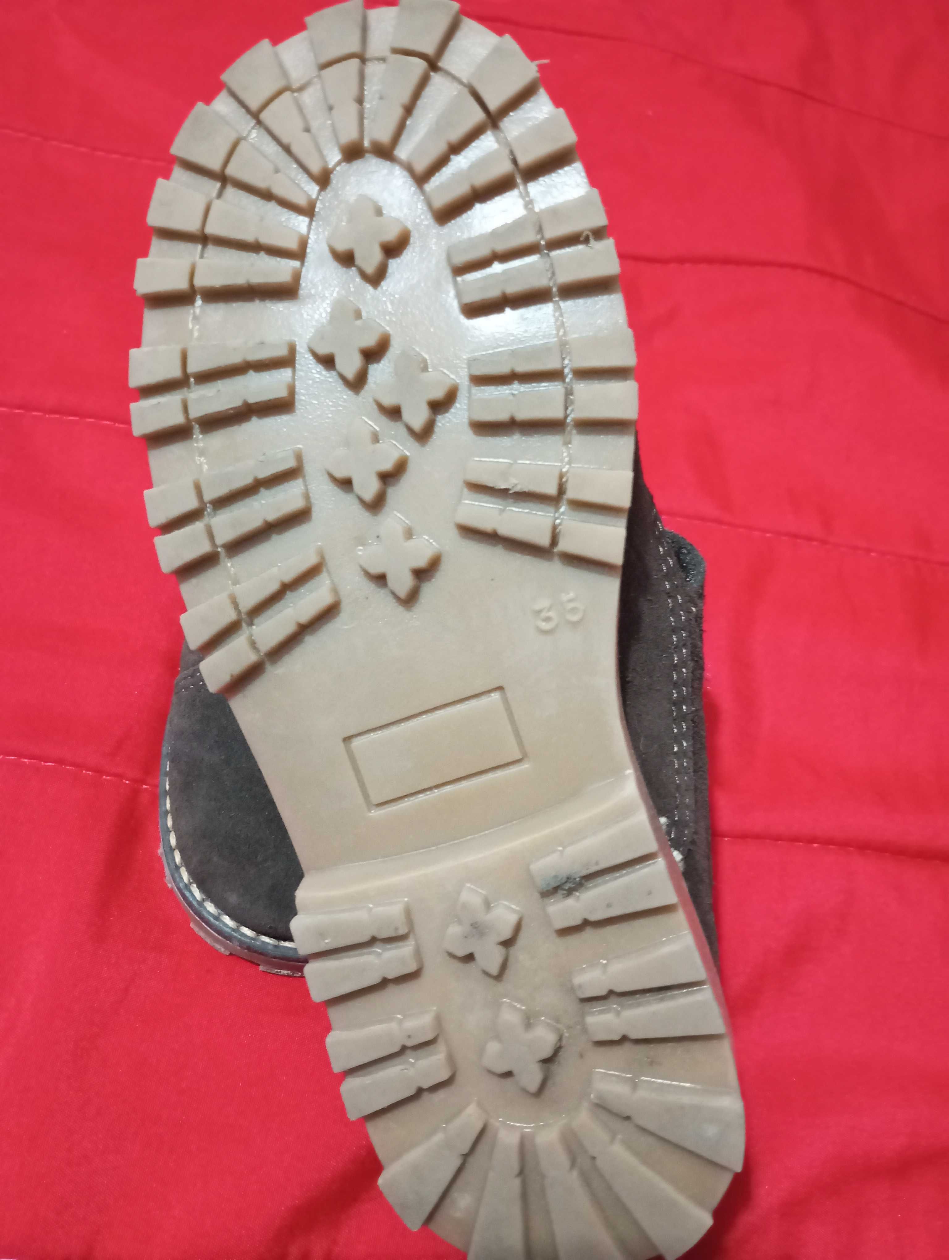 Sapatos de menino