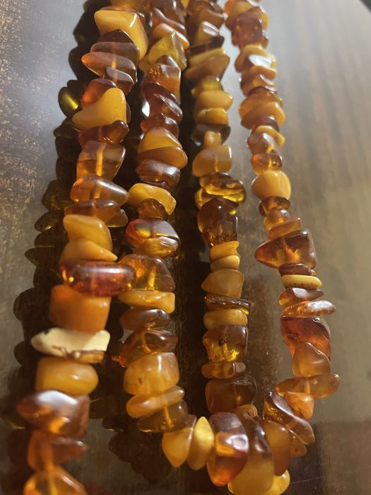 Янтарные бусы лечебные из шлифованного янтаря