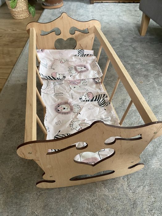Kolyska lozeczko dla lalki drewniane