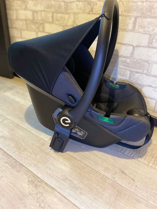 Автокрісло (автолюлька) 0+