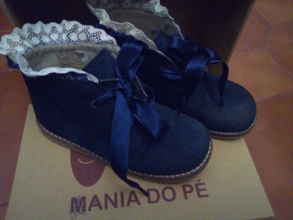 Bota de criança azul