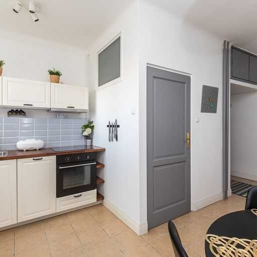 2 pokoje, apartament z loggią w Śródmieściu, ul. Lewartowskiego