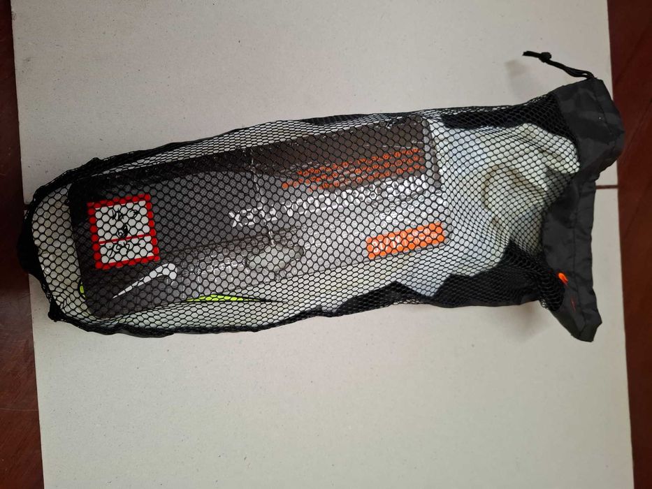 Caneleiras Nike como novas junior