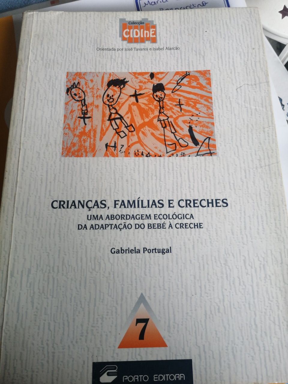 "Crianças famílias e creches"