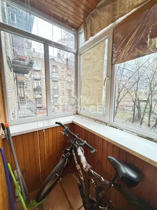 2-к. кв.  вул. Велика Васильківська, ідеальна для орендного бізнесу