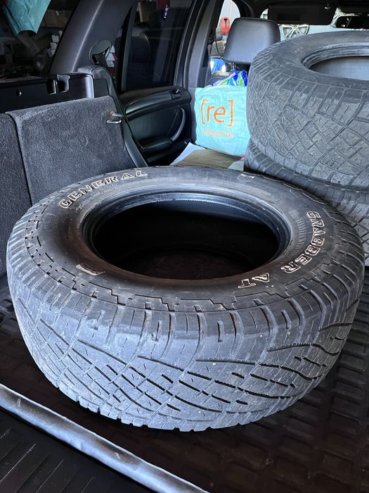 Pneus General Grabber AT 265 70 R17