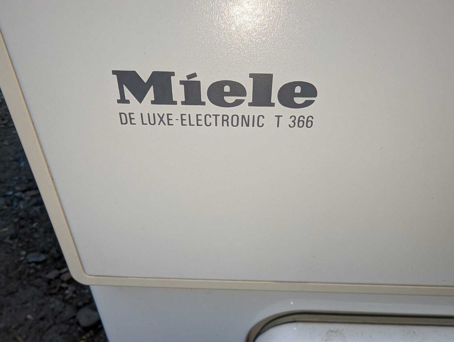 Сушильна машина Miele T-366 професійна 7кг
