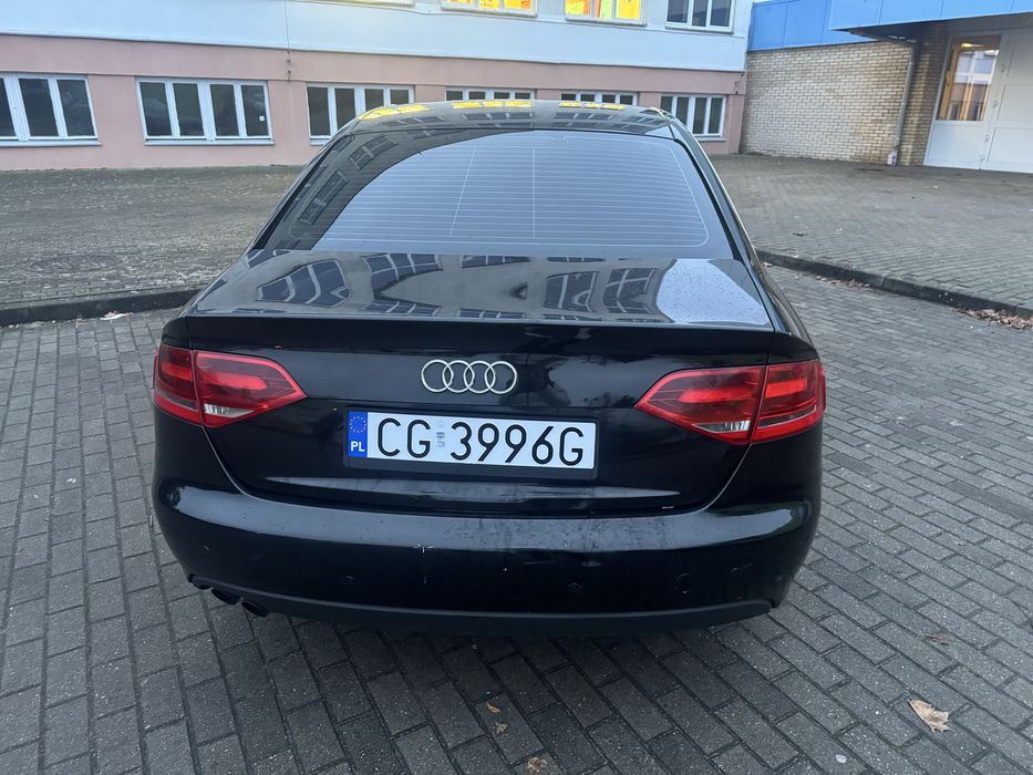 Sprzedam Audi A4B8 2.0 TDI 143km