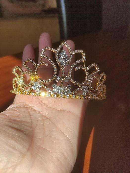 Tiara Coroa Dourada Brilhantes Noiva
