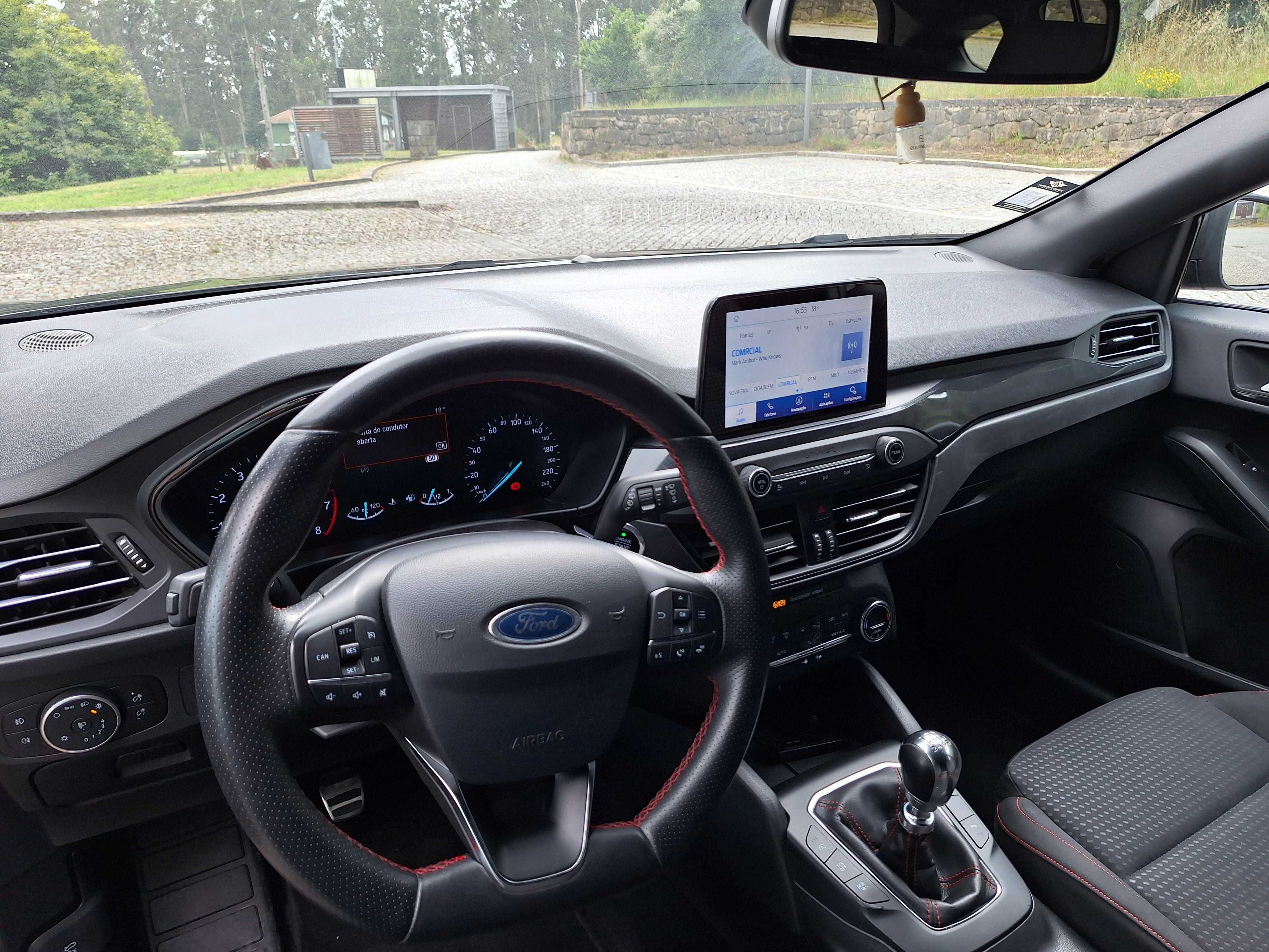 Ford Focus 1.0 125cv ST-LINE - Nacional