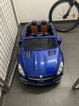 Autko mercedes AMG akumulator