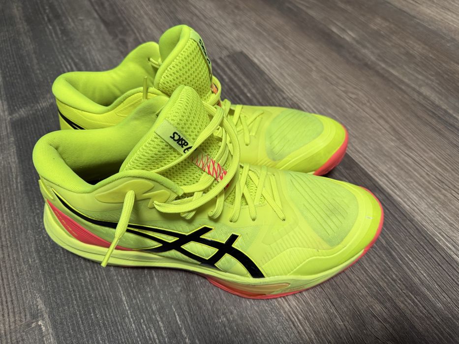 Кросівки волейбольні професійні Asics Sky Elite FF MT 3