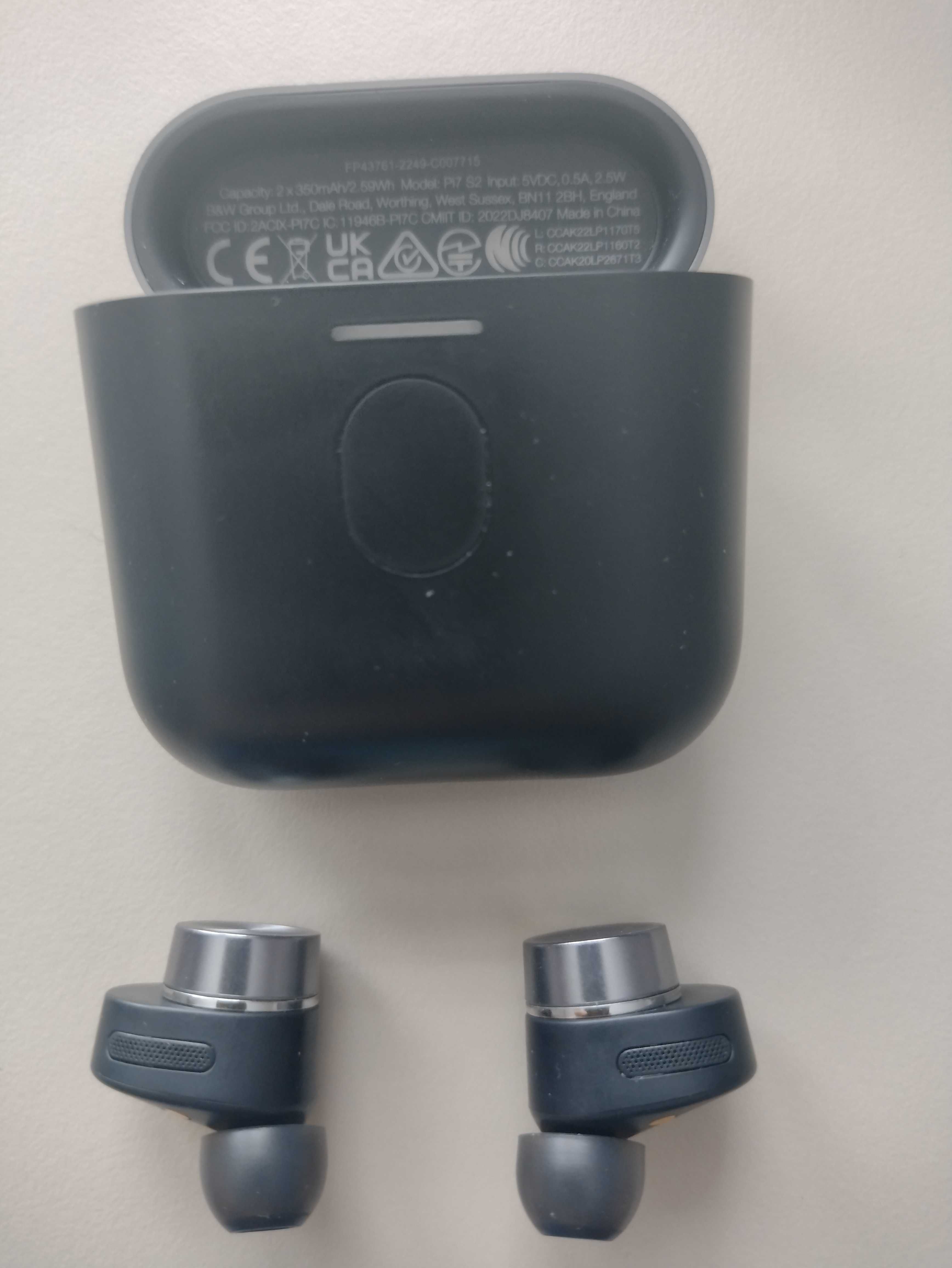 Bowers & Wilkins PI7 S2