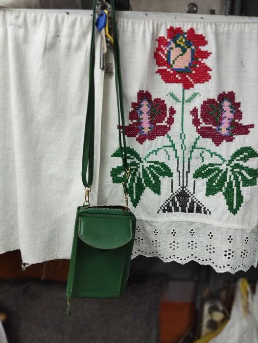 Барсетка для телефону