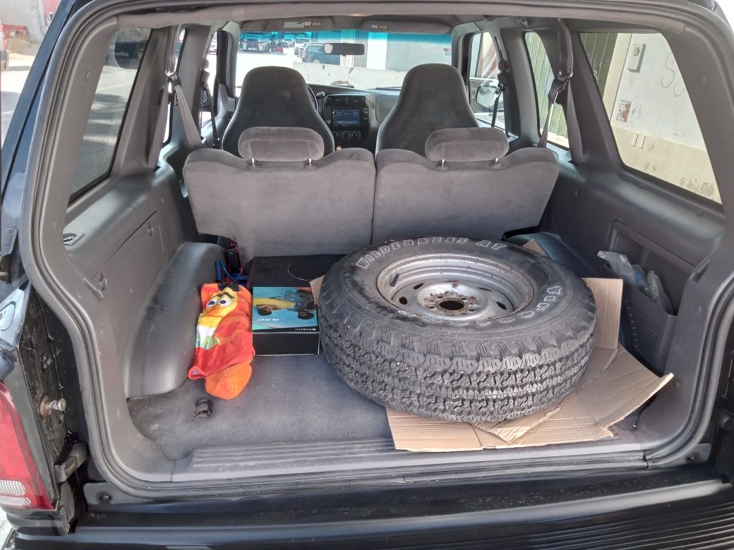 Ford Explorer 4.0 V6 versão SPORT GPL