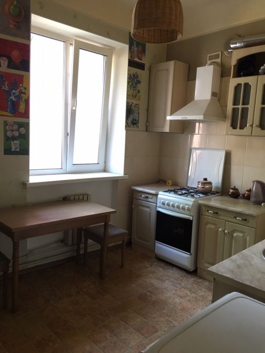 Подобово.Погодинно.ЦЕНТР.Апартаменти в сталінці