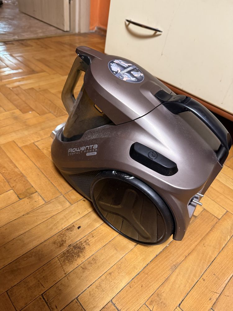Rowenta Compact Power Cyclonic пилосос + набір нових фільтрів