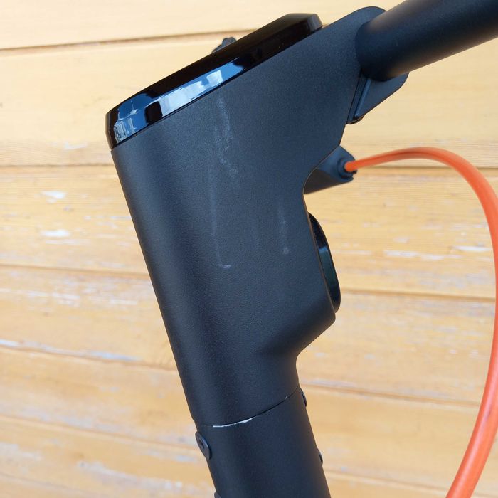 Hulajnoga elektryczna Ninebot KickScooter F2 Pro 450W 20km/h H1