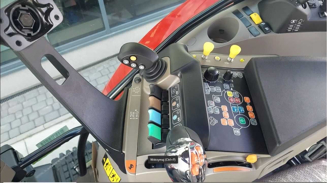 Case IH Maxxum 150 - Przedni Tuz z wałkiem WOM - W opcji Ładowacz