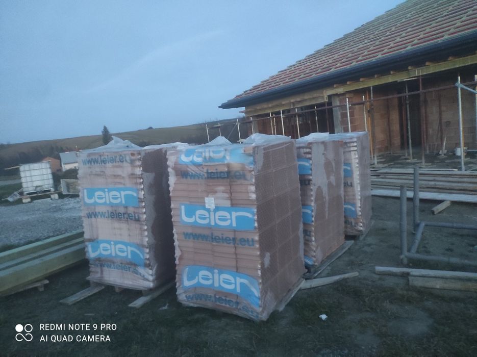 Pustak ceramiczny Leier 25cm 390sz.