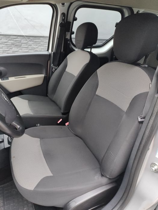 Dacia DOKKER 2017рік 1.6газ/бензин Оригінальний пасажир logan duster