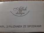 Nowy komplet dwóch, uniwersalnych filiżanek ze spodeczkami
