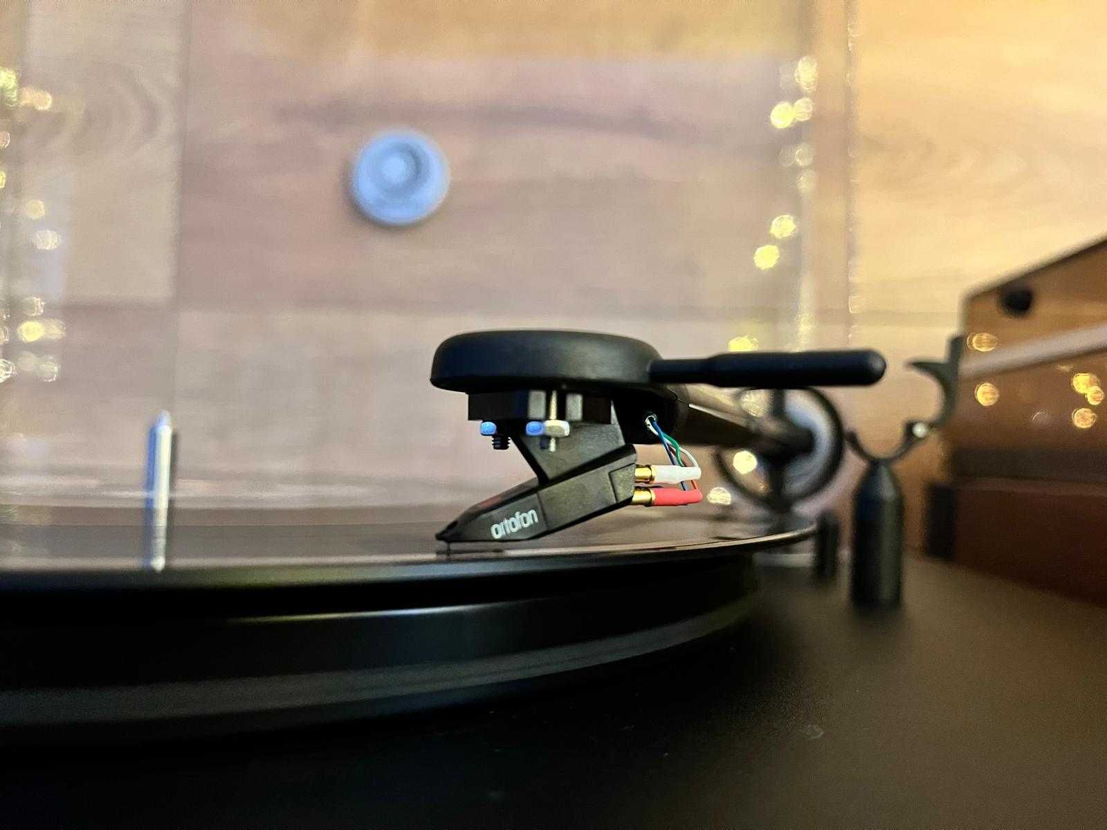 Gramofon elipson alpha 100 + ortofon OM10