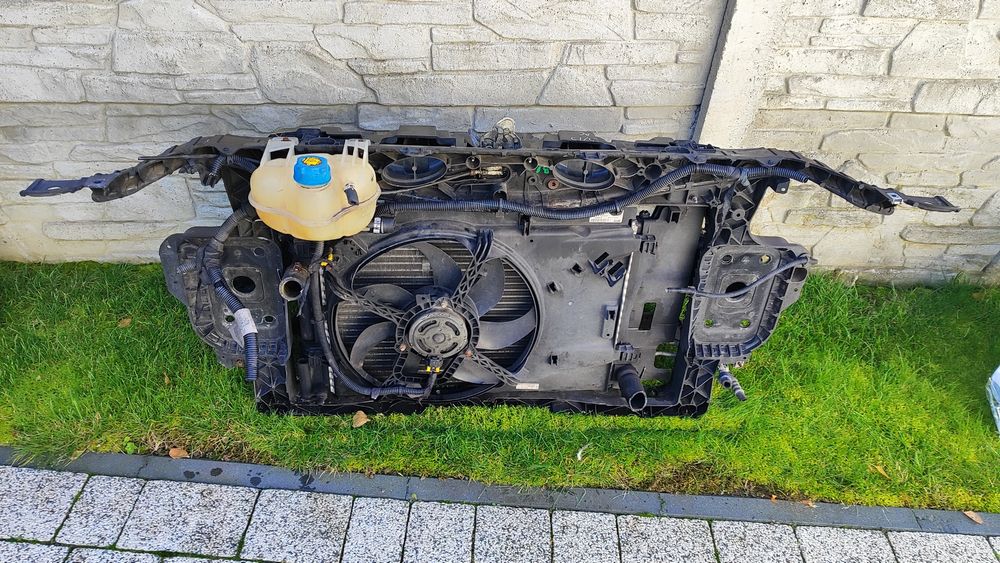 Pas przedni wzmocnienie Fiat Grande Punto 1.2 1.4 Benzyna
