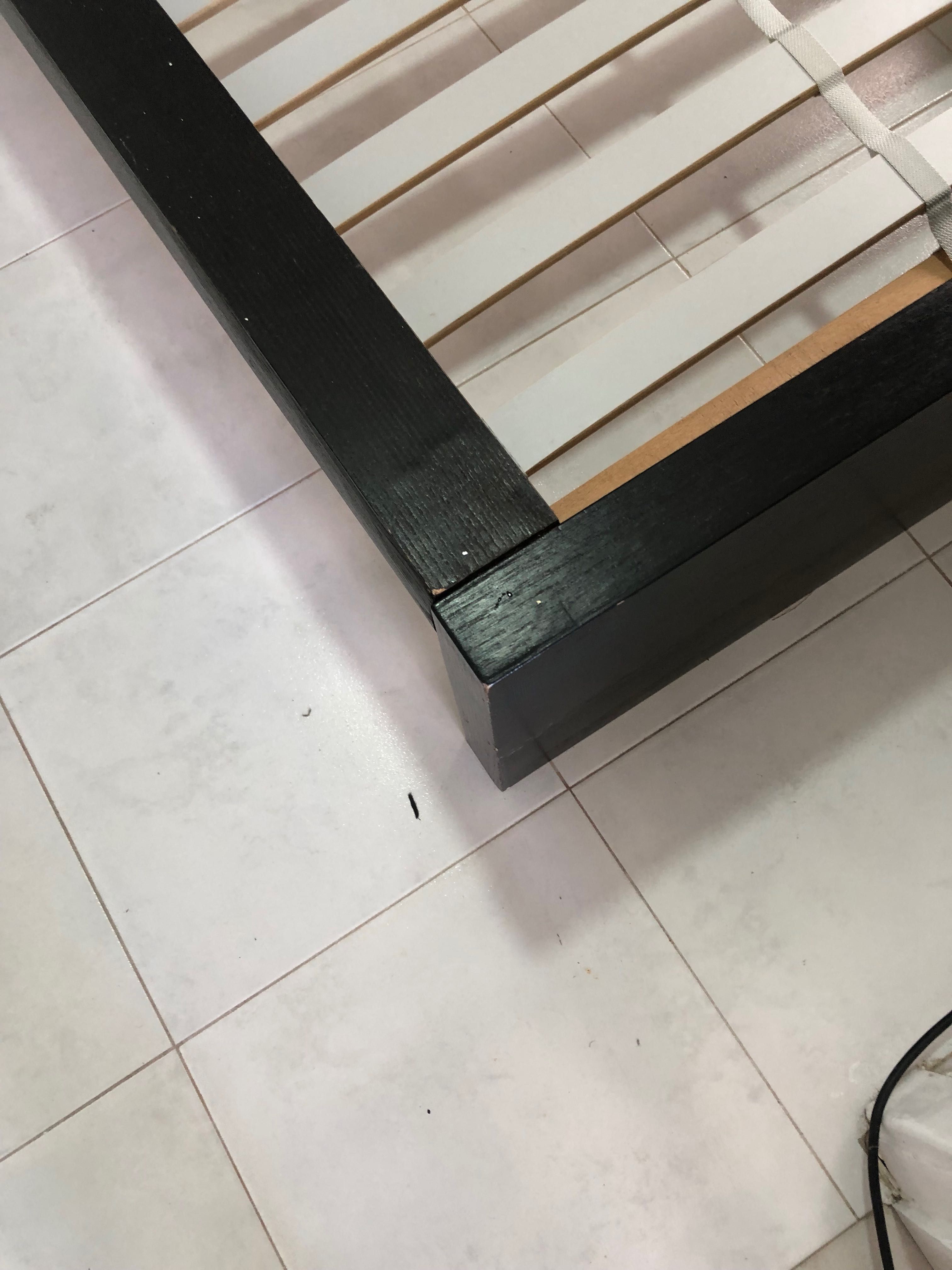 Cama de casal  malm ikea castanho preto com colchão 1;80/200