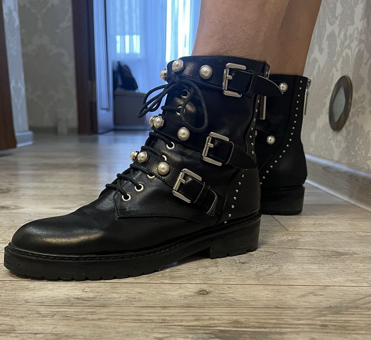 Ботинки шкіряні Givenchy