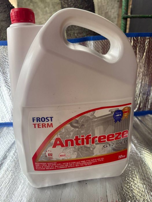 Красний антефриз G 12