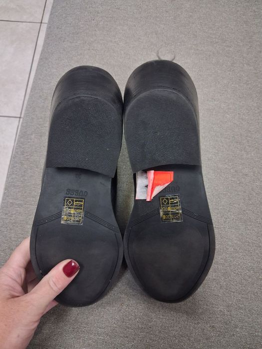 Півчобітки Guess originally