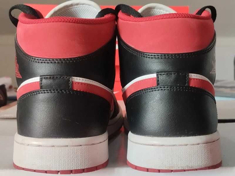 Nike air Jordan 1 Mid red Gym black