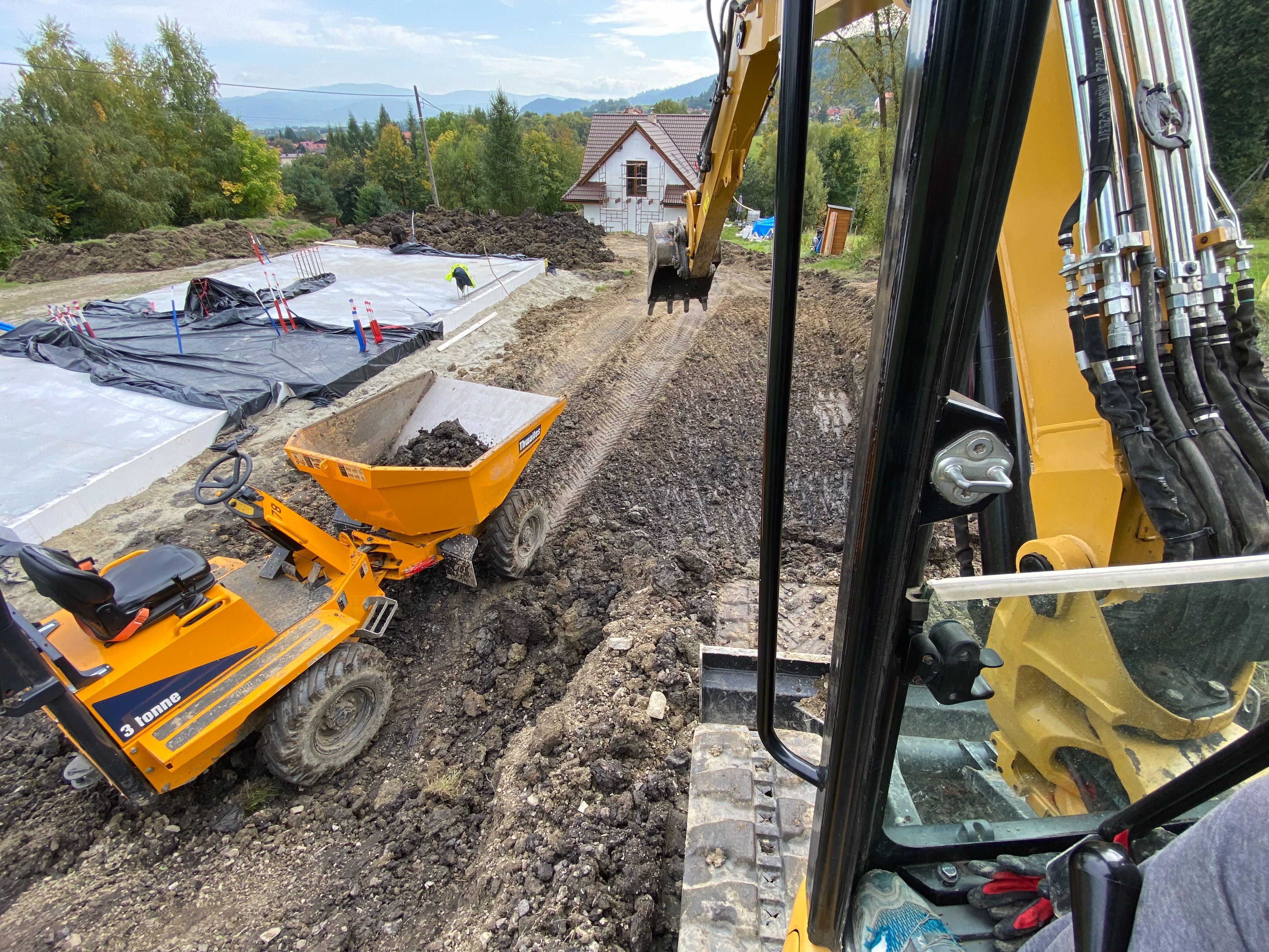 Usługi Minikoparka + Wozidlo budowlane 4x4obrotowe drenaże utwardzenie