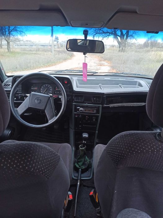 Продам Опель Кадет.Газ-бензин