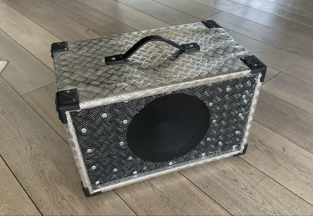 Kolumna gitarowa paczka 1x10 Celestion