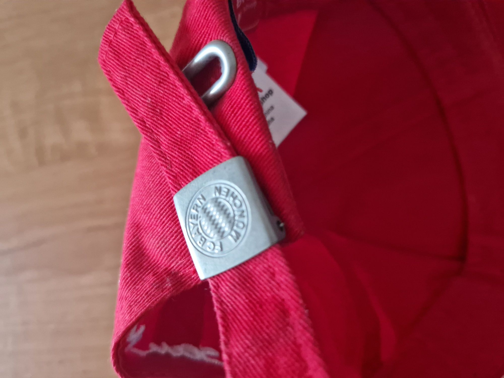 Czapka z daszkiem Bayern Monachium oryginalna nowa