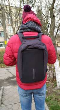 Рюкзак для ноутбука antivor 2.015"з usb