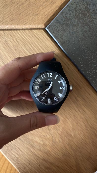 Relógio da marca Marea preto