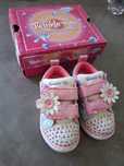 Продам кеди низькі Sketchers
