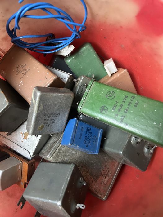 Реле/Конденсатори та інші деталі ссср