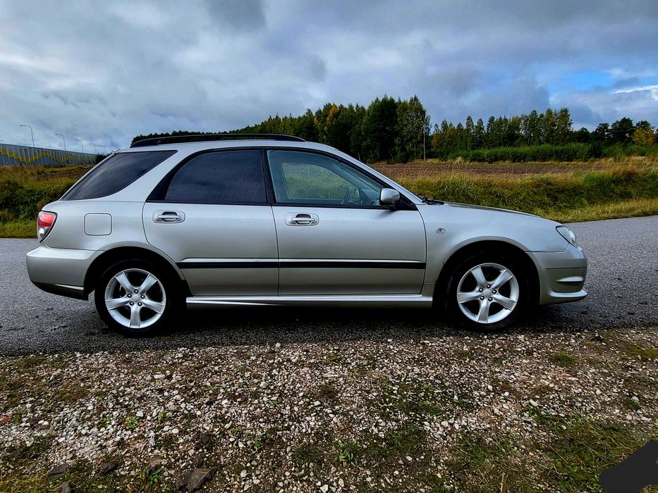 SUBARU IMPREZA 2.0 B automat skóra klima grz.fotele hak 4x4 SUPER STAN