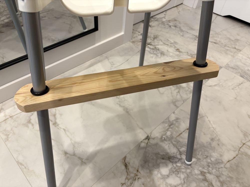 Krzesełko do karmienia IKEA Antilop z podnóżkiem