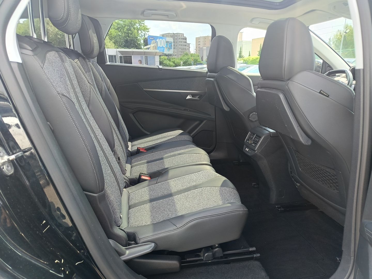 Peugeot 5008 1.6 PureTech 180KM Allure S&S, Automat, Hak, Kamera cofania, Tempomat