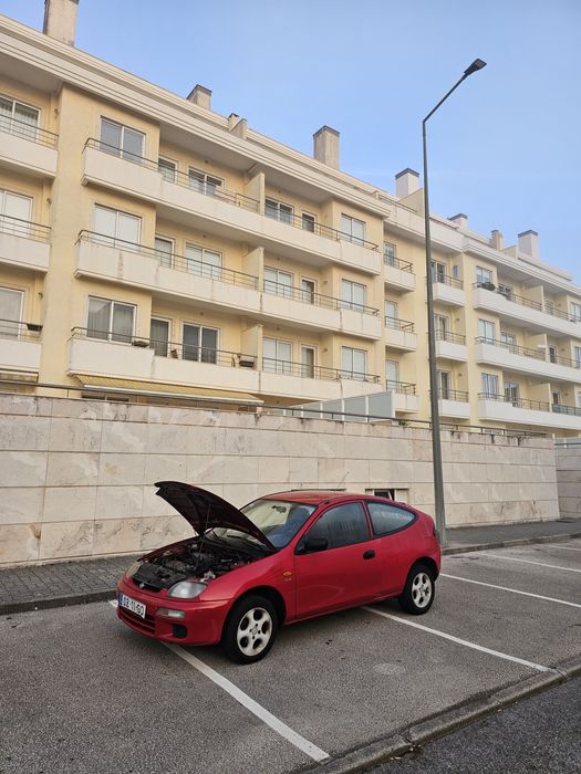 Mazda 323 Coupe gasolina